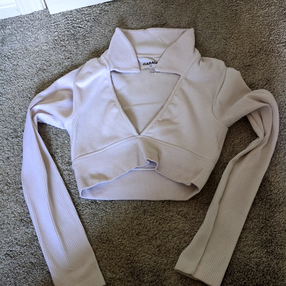 GARAGE v-neck